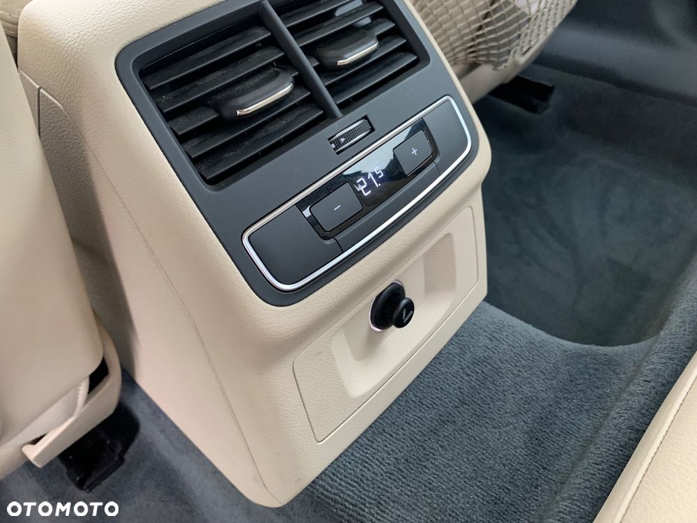 Audi A4 Limousine - 8