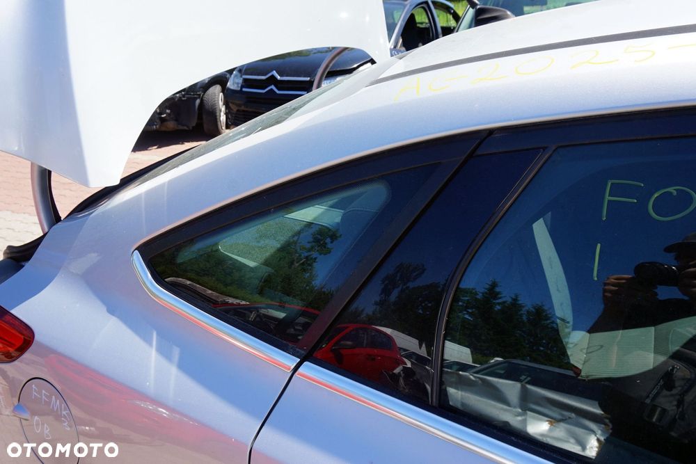 SZYBA KAROSERYJNA TYLNA PRAWA BOCZNA FOCUS III MK3 SEDAN BM51-F297B00-DE FORD 2010-2014 - 3