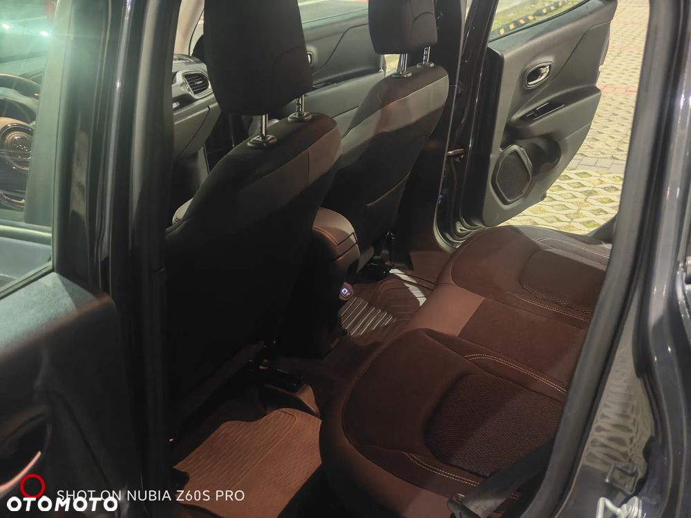 Jeep Renegade 1.3 GSE T4 Turbo Limited FWD S&S - 17