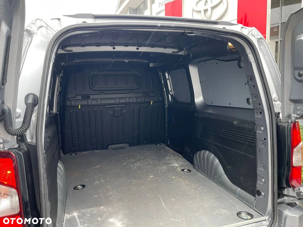 Toyota Proace City - 7