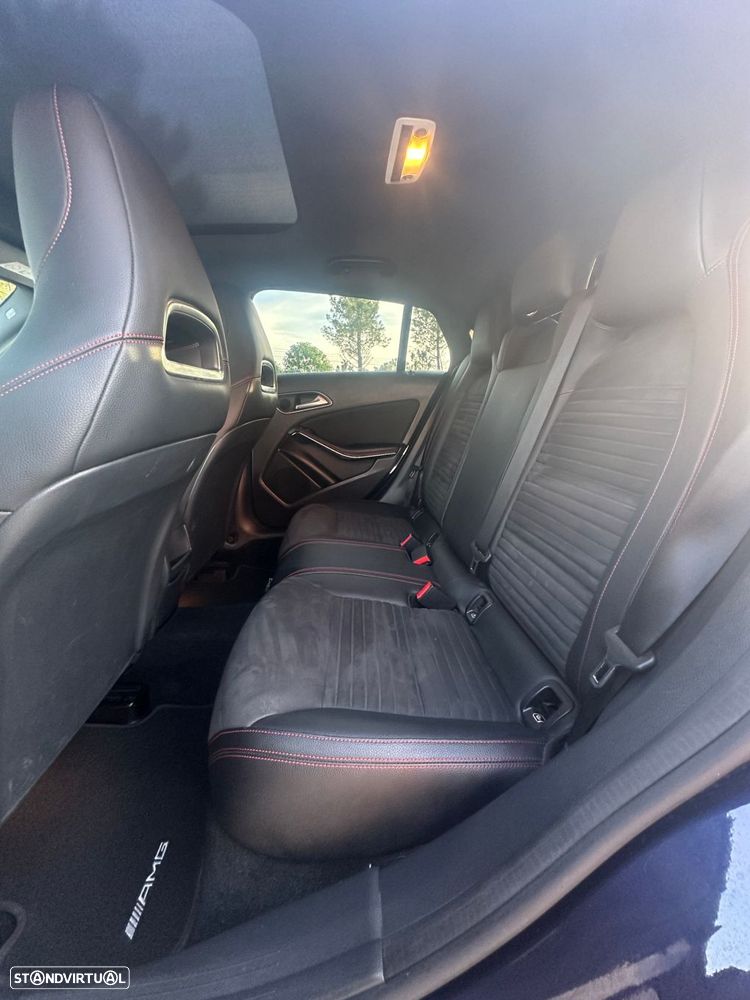 Mercedes-Benz CLA 180 d Shooting Brake AMG Line - 17