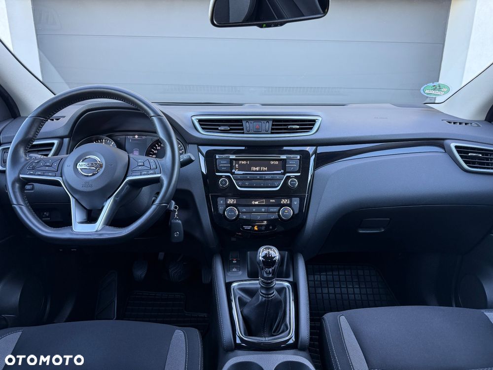 Nissan Qashqai 1.2 DIG-T N-Vision - 12