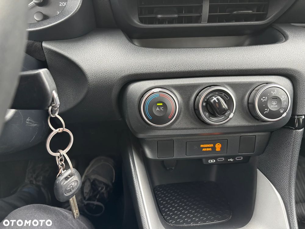 Toyota Yaris 1.5 Style - 18
