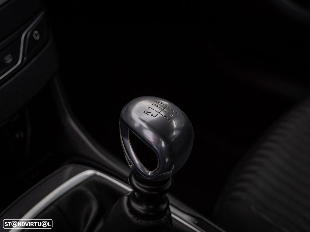 Peugeot 308 1.6 e-HDi Active - 16