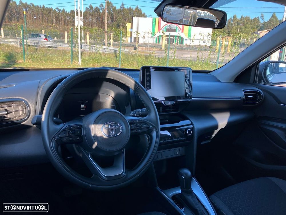 Toyota Yaris Cross 1.5 HDF Comfort Plus - 9