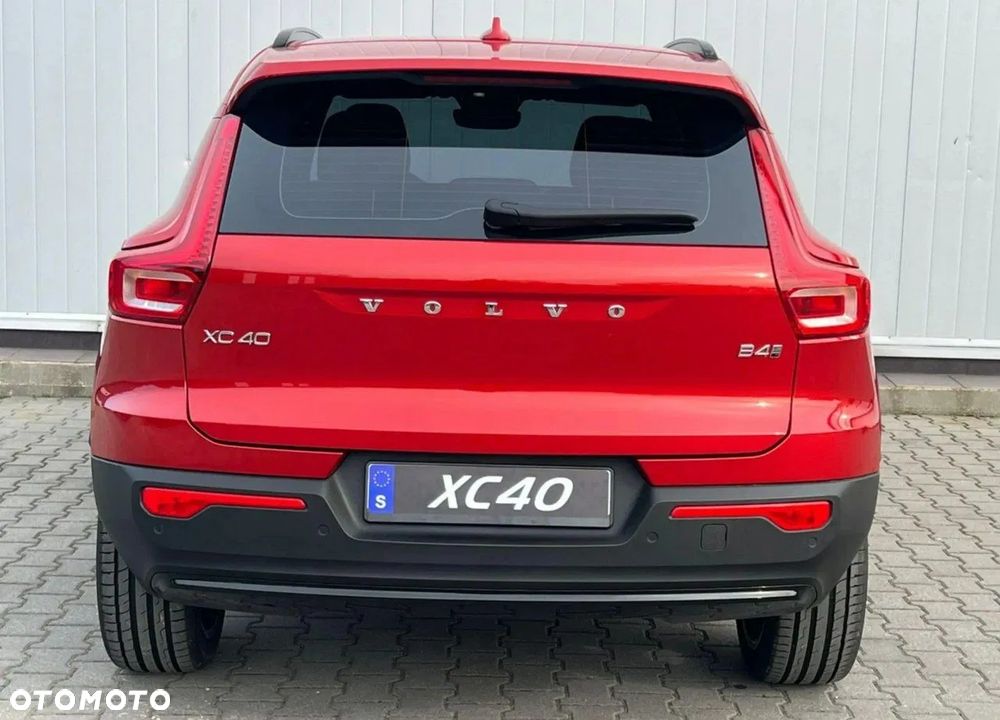 Volvo XC 40 B4 B AWD DKG Plus Bright - 18