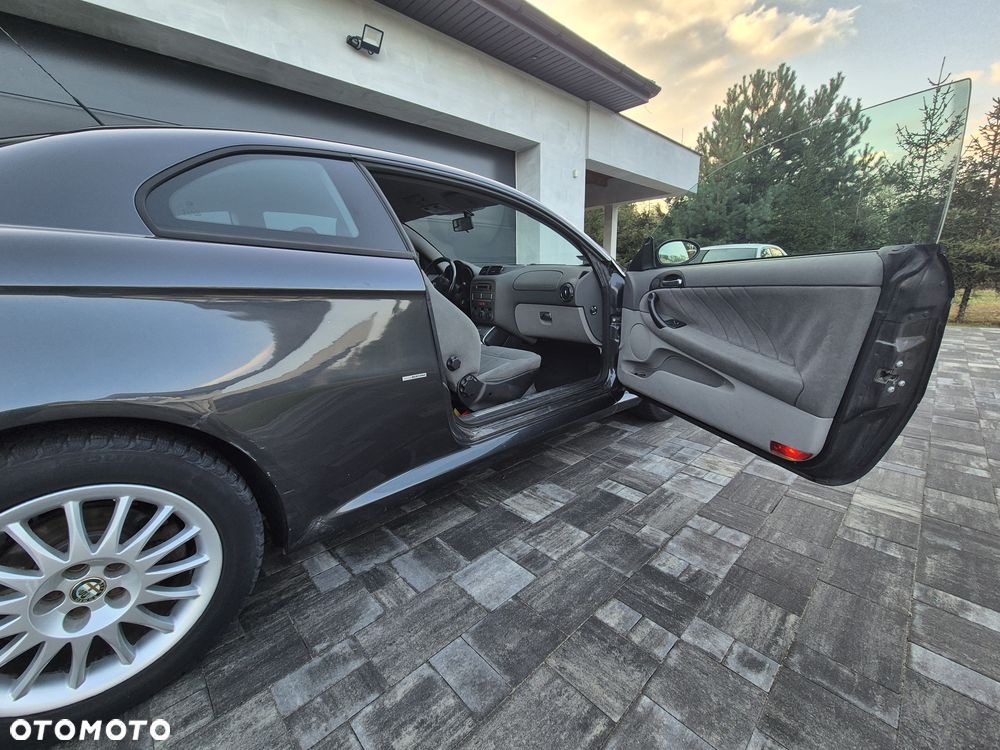 Alfa Romeo GT 1.8TS Impression - 12