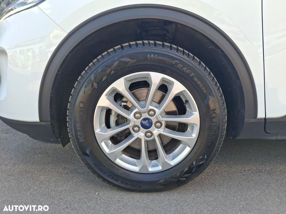 Ford Kuga - 25