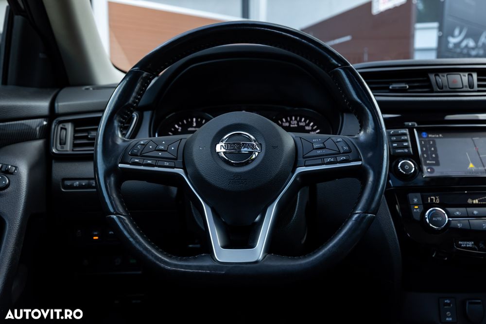 Nissan X-Trail 2.0 dCi ALL-MODE 4x4i Xtronic Tekna - 17