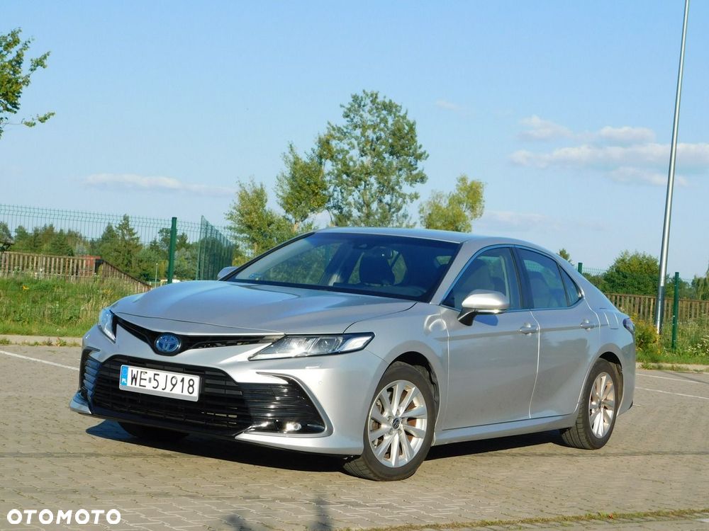 Toyota Camry - 12