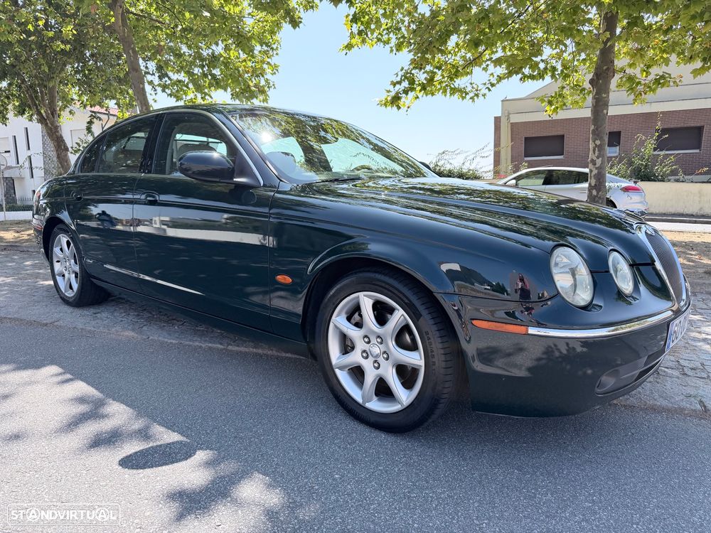 Jaguar S-Type 3.0 V6 Executive Auto. - 6