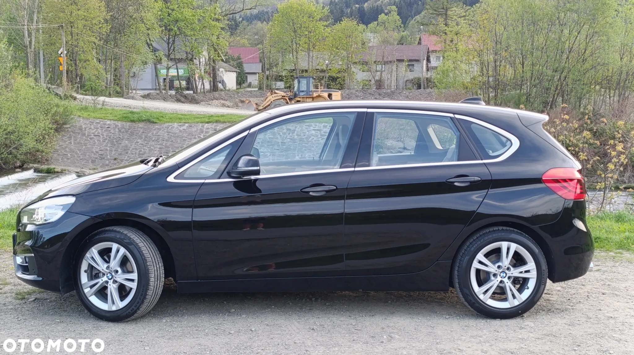 BMW Seria 2 220d Active Tourer xDrive Sport-Aut Luxury Line - 2