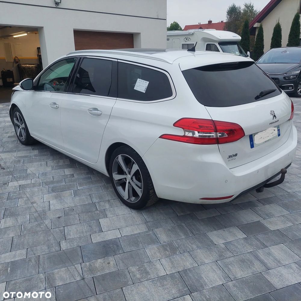Peugeot 308 1.2 PureTech GPF Allure Pack S&S - 3