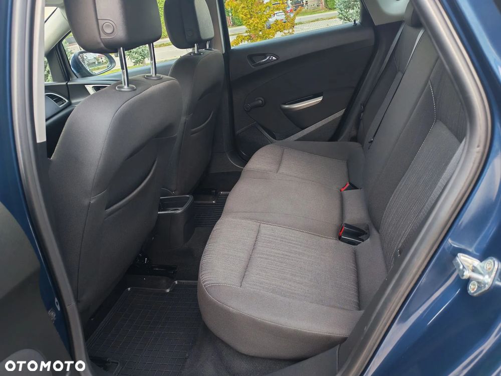 Opel Astra - 14