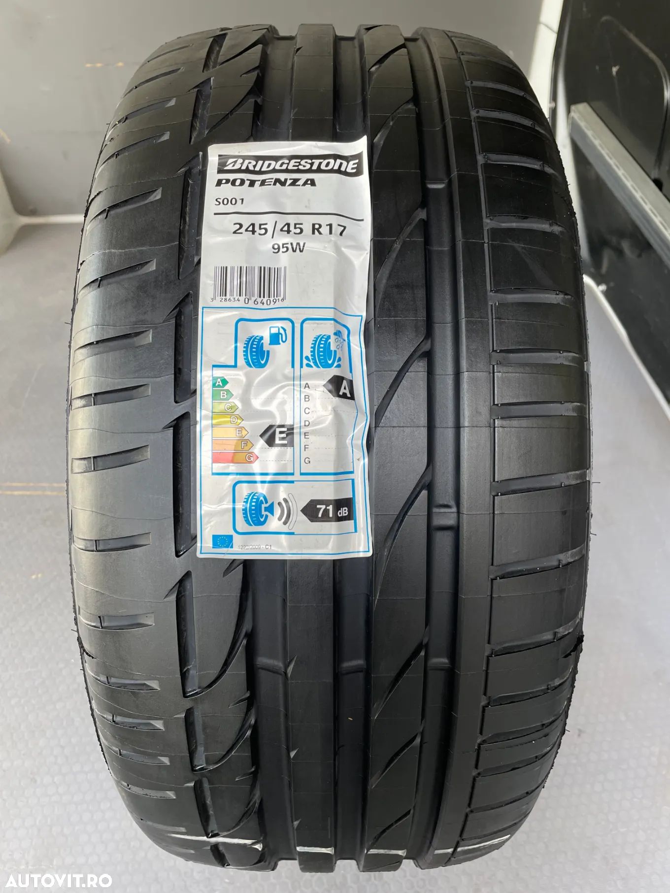 Anvelopa noua vara Bridgestone 245/45 R17 POTENZA S001 95W - 1