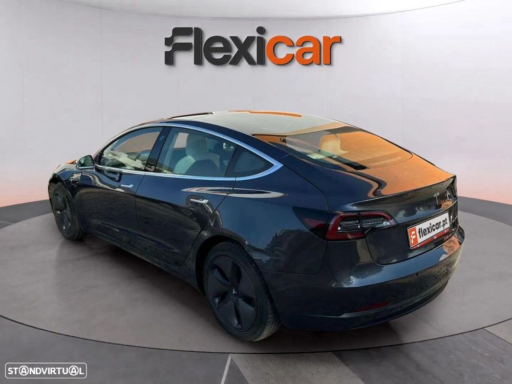 Tesla Model 3 - 5