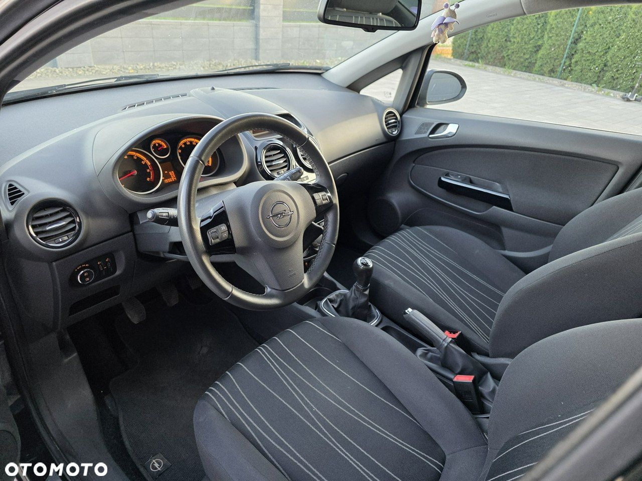 Opel Corsa 1.4 16V Edition 111 Jahre - 12