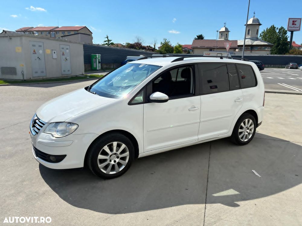 Volkswagen Touran 2.0 TDI DPF Highline DSG - 8