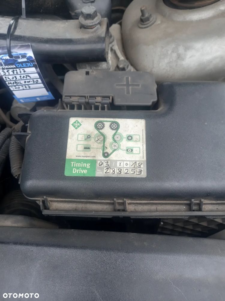 Volvo XC 70 D5 AWD Momentum - 23