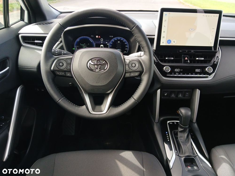 Toyota Corolla Cross - 25