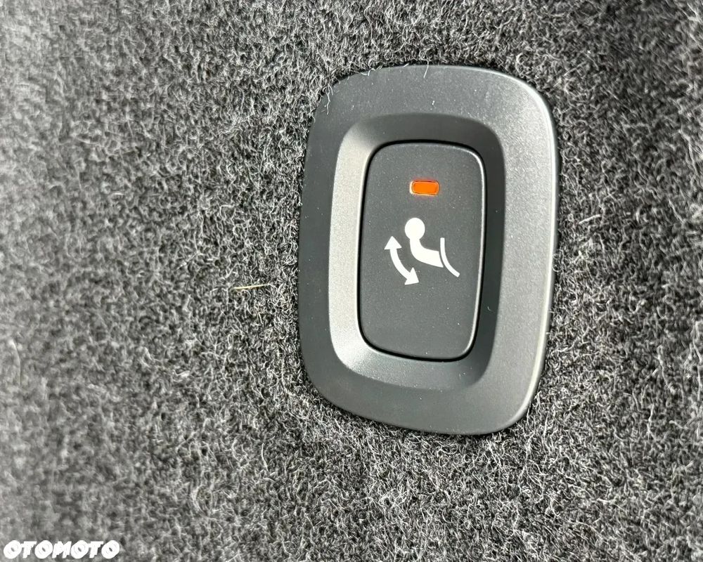 Volvo XC 60 B4 B Geartronic Momentum Pro - 39