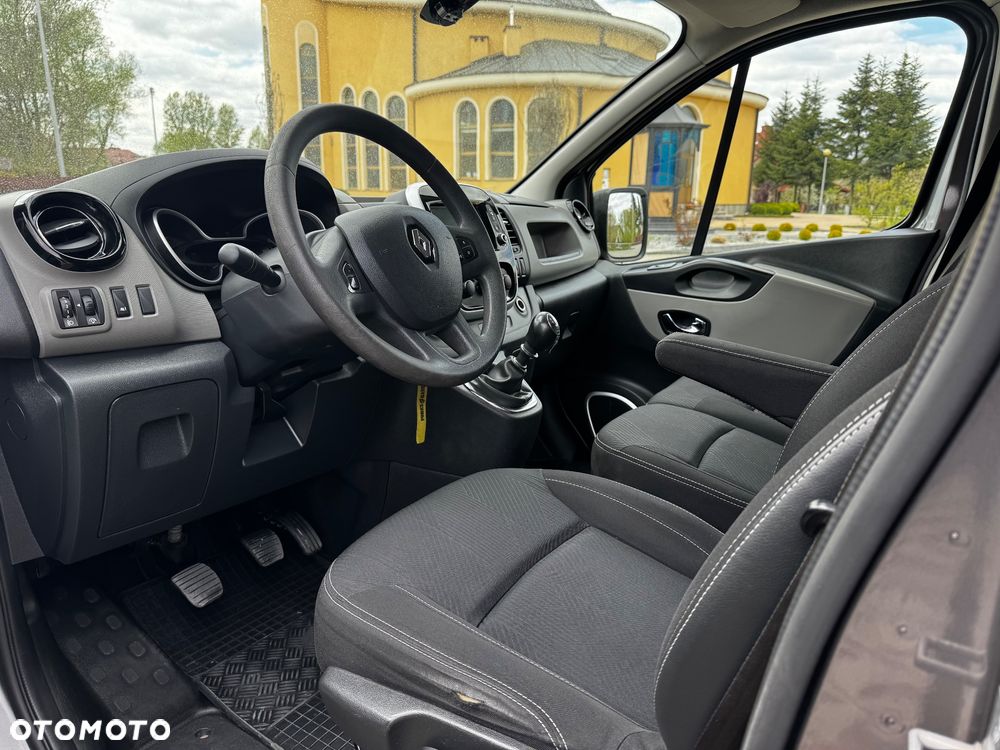 Renault Trafic - 13