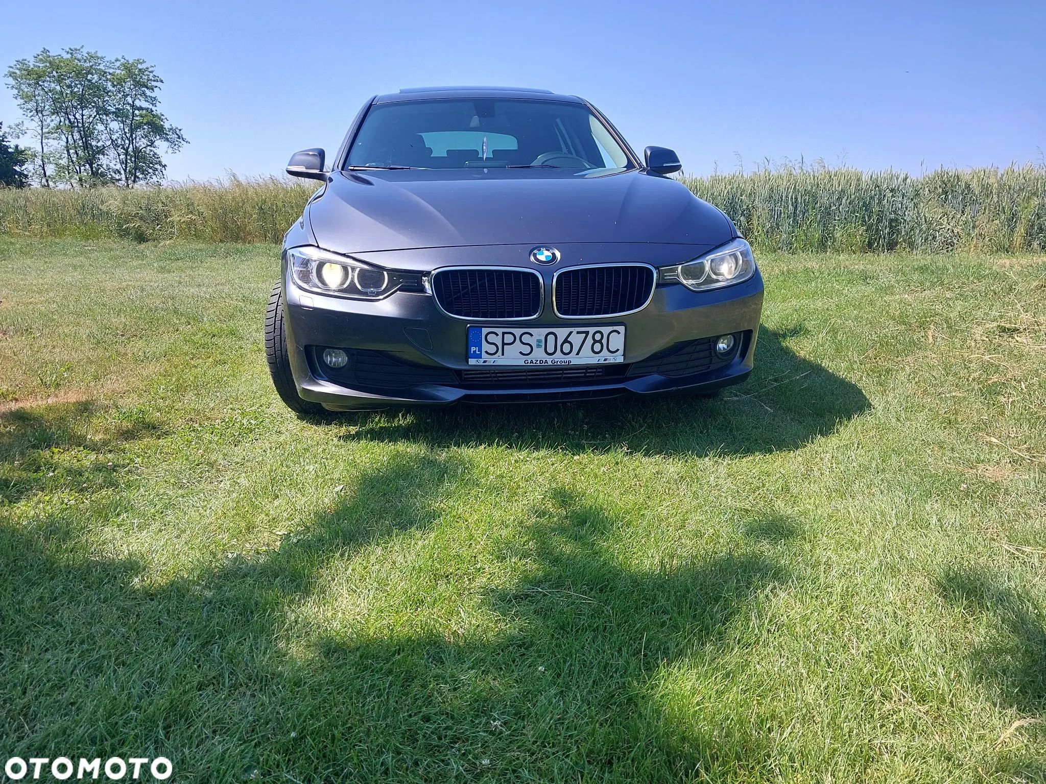 BMW Seria 3 318d Touring - 1