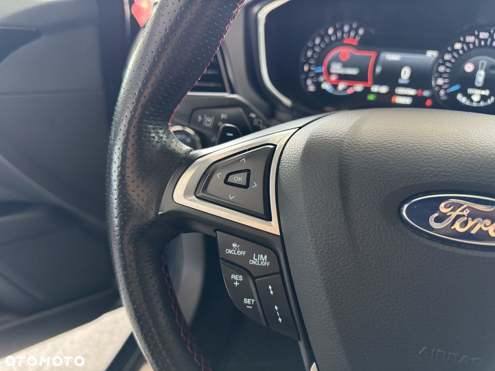 Ford Mondeo - 25