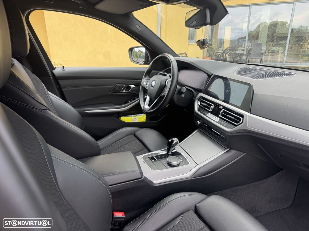 BMW 320 - 3