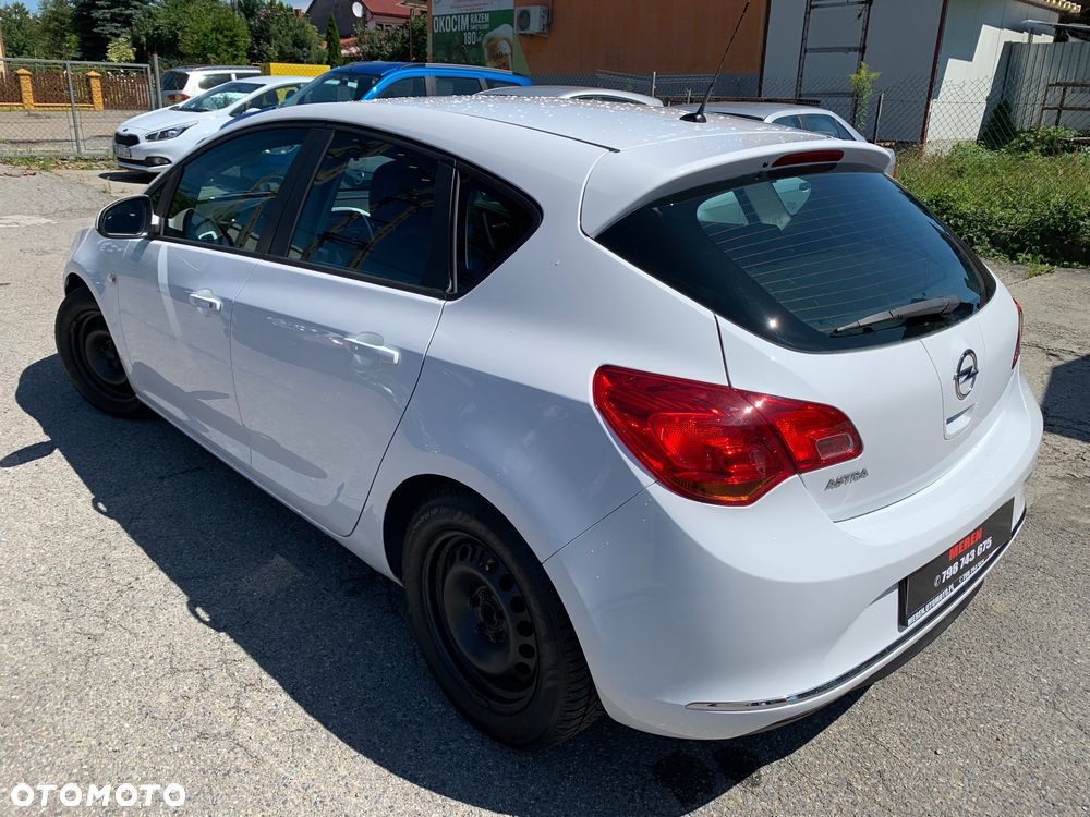 Opel Astra 1.6 Cosmo - 5