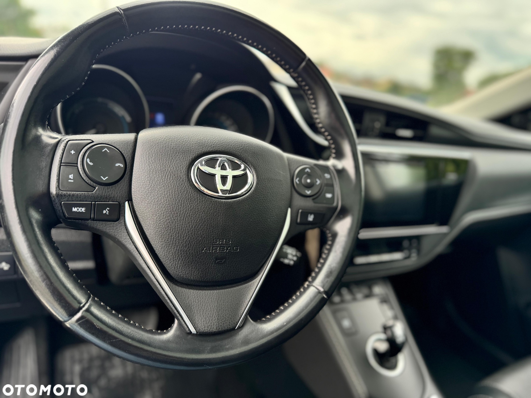 Toyota Auris Hybrid 135 Prestige - 18