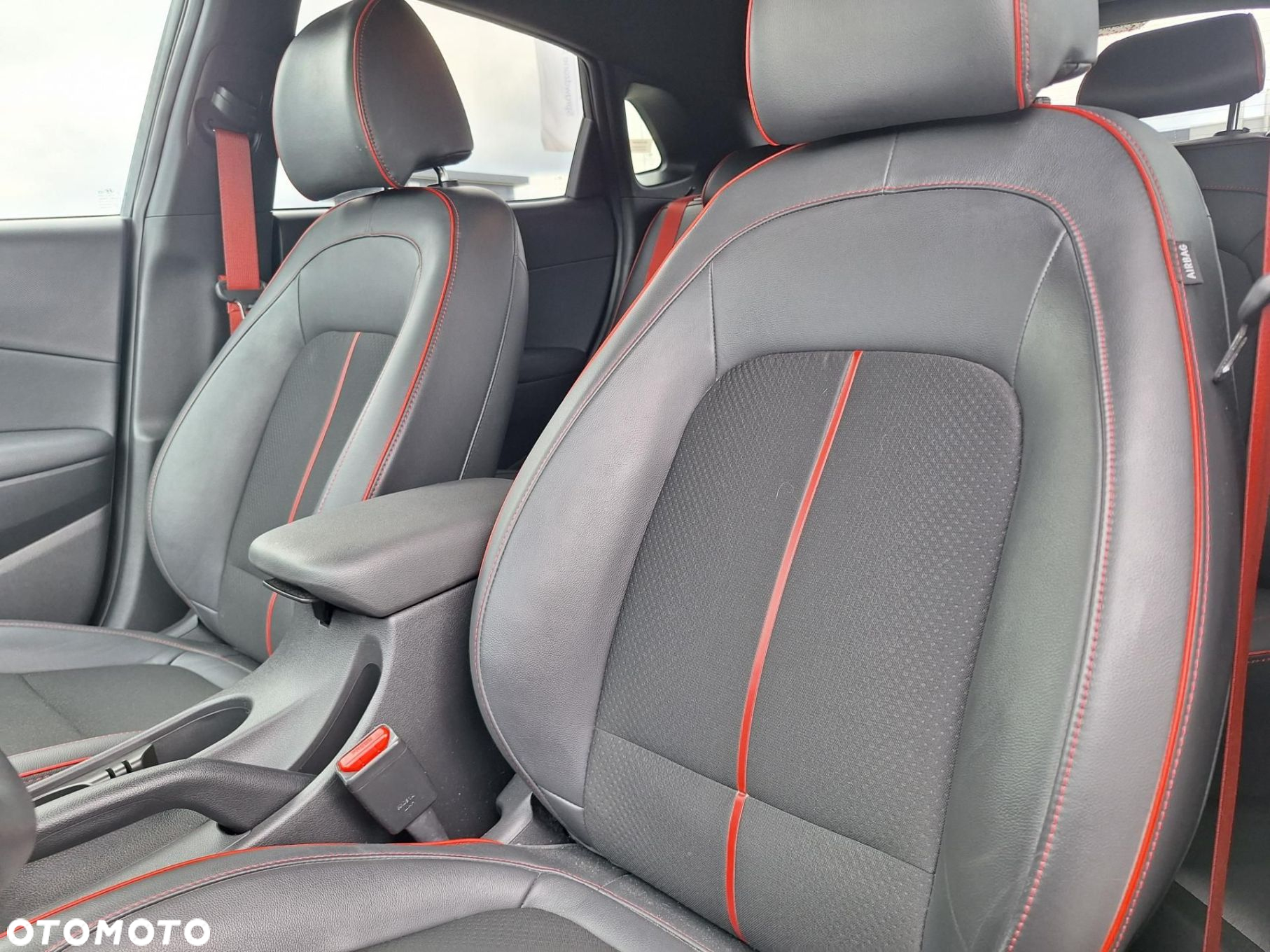 Hyundai Kona 1.6 T-GDI Style DCT - 18