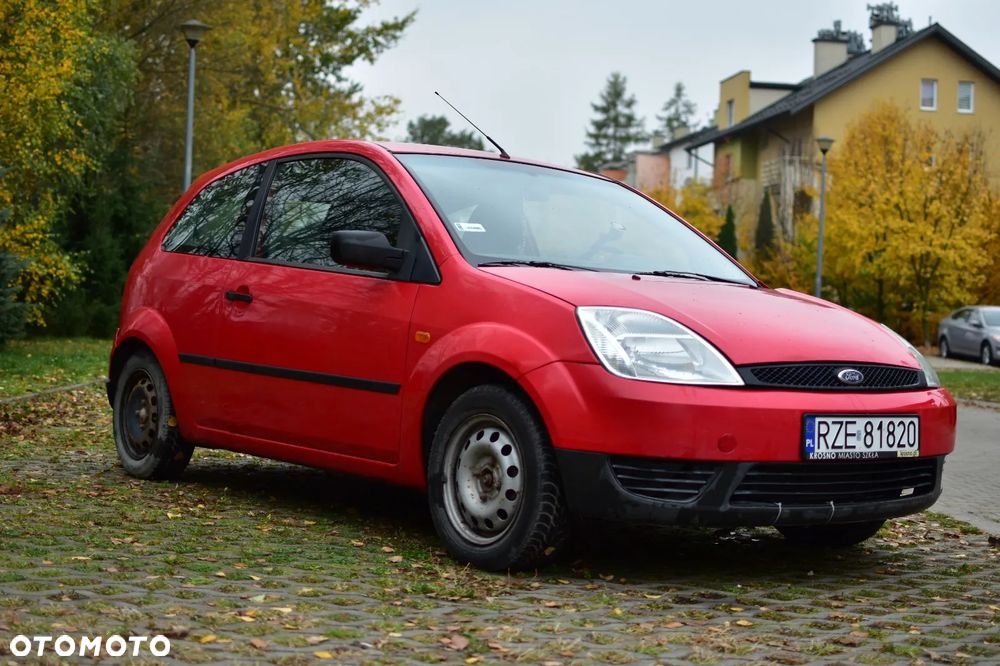Ford Fiesta 1.3 Ambiente - 17