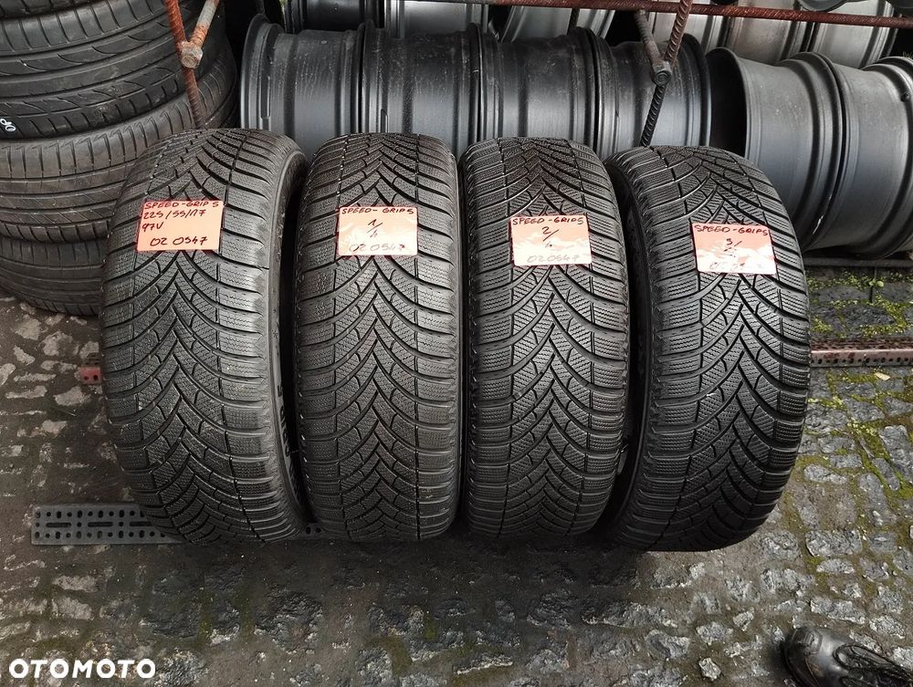 Opony zimowe 225 55 17 Semperit Speed Grip 5 kpl. - 1
