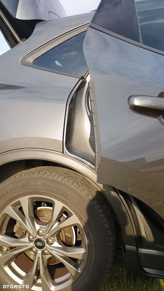 Ford Kuga 2.0 EcoBlue Hybrid ST-LINE X - 38