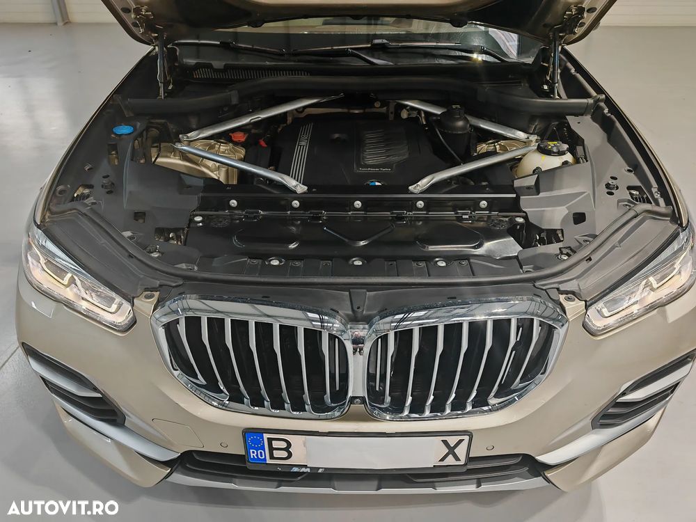 BMW X5 xDrive40i - 30