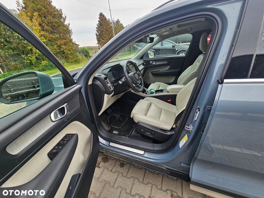 Volvo XC 40 - 3