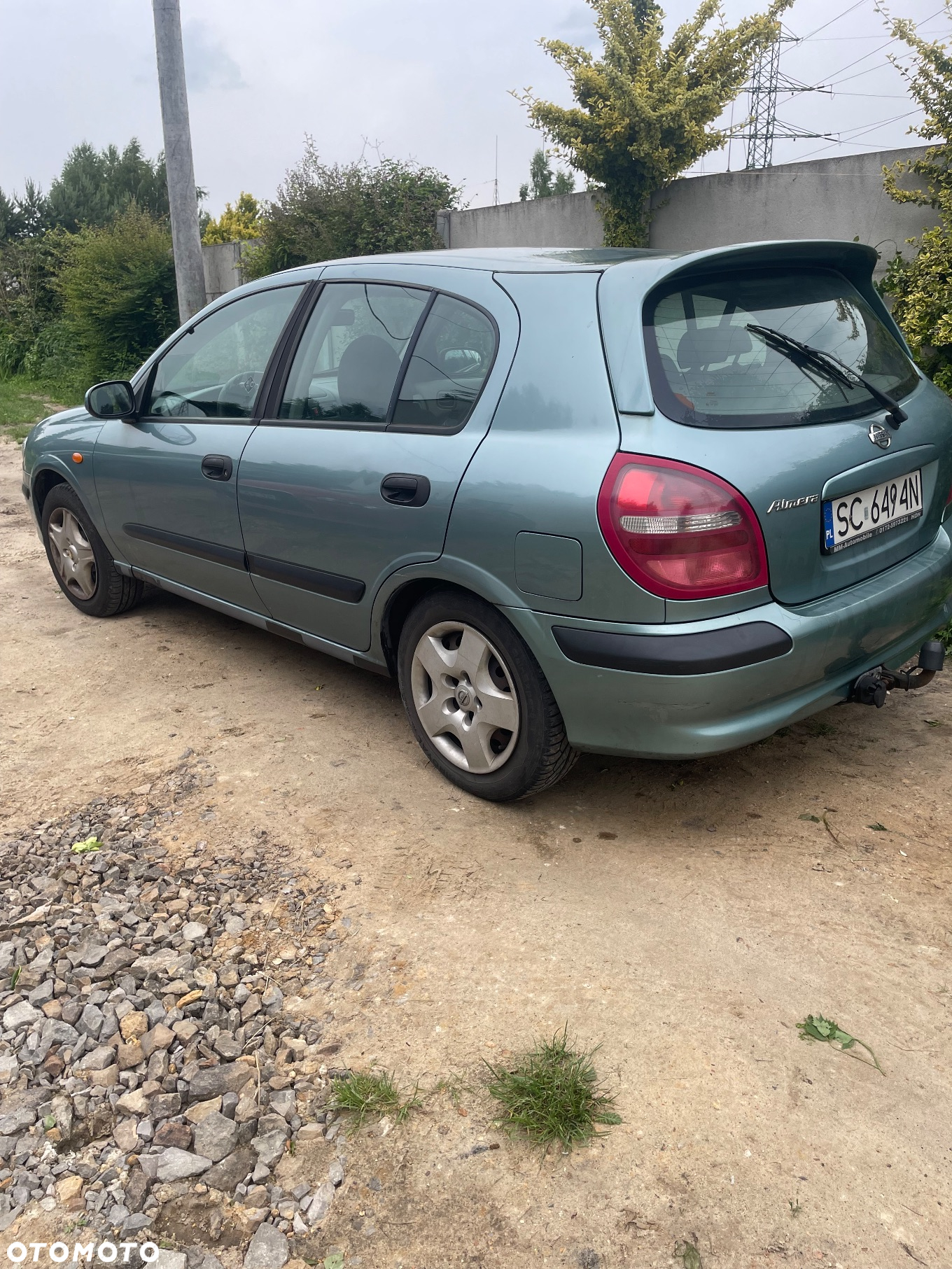 Nissan Almera - 10