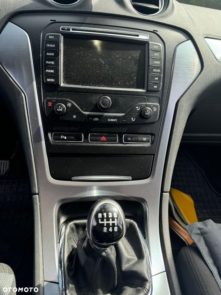 Ford Mondeo 2.0 TDCi Ambiente - 12