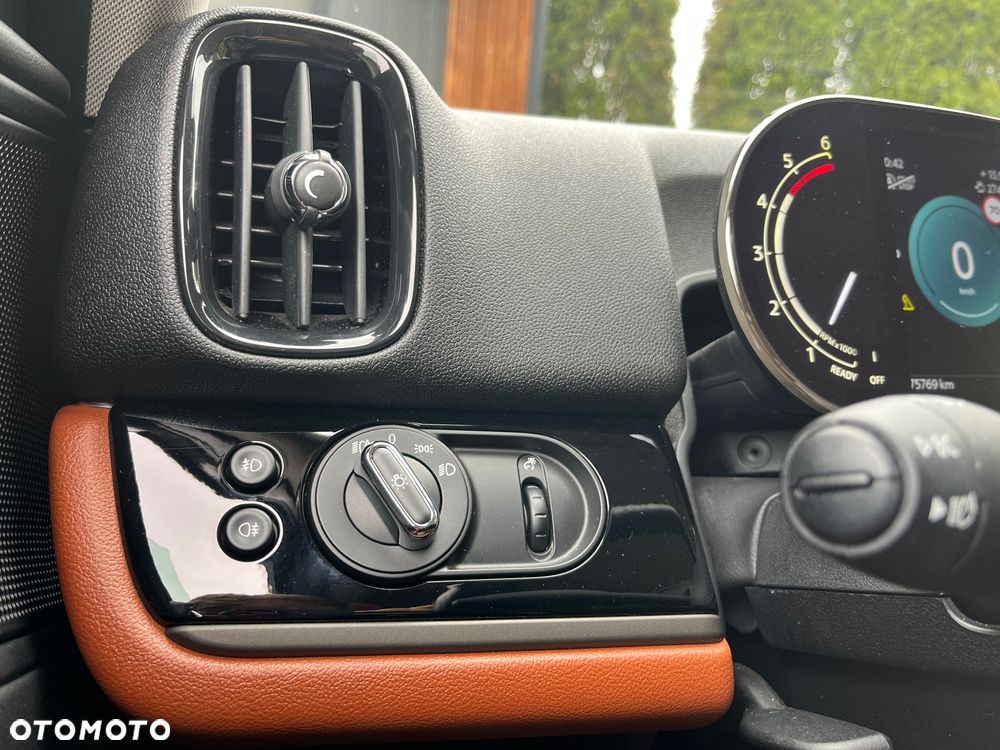 MINI Countryman Cooper D ALL4 Shadow Edition - 36