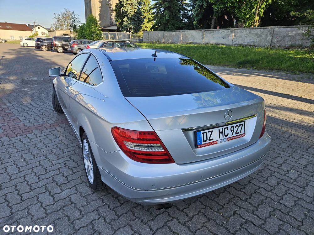 Mercedes-Benz Klasa C 180 BlueEFFICIENCY 7G-TRONIC - 3