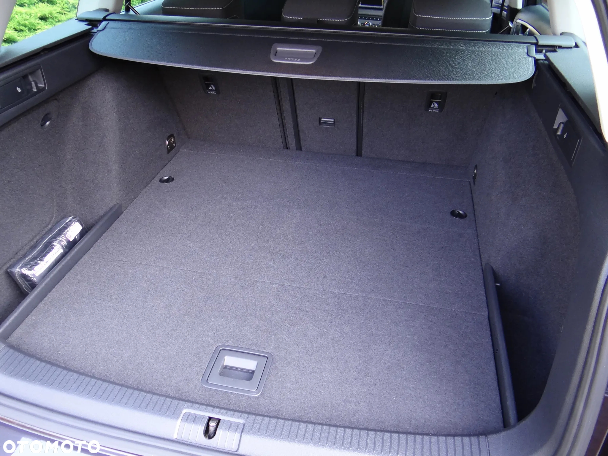 Volkswagen Golf 1.6 TDI BlueMotion Technology Lounge - 28