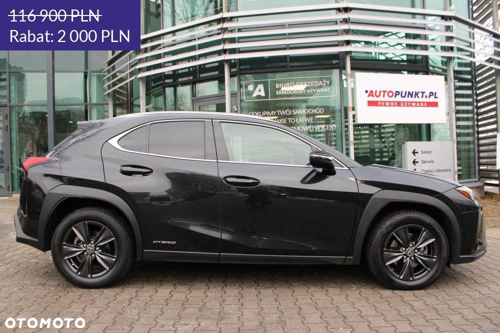 Lexus UX - 4