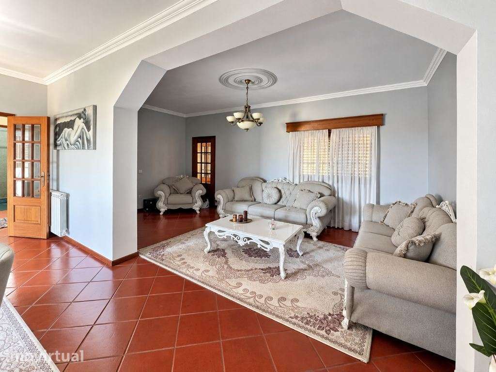 EXCELENTE PROPRIEDADE COM MORADIA T4 INDEPENDENTE EM FREGIM, AMARANTE - Grande imagem: 4/20