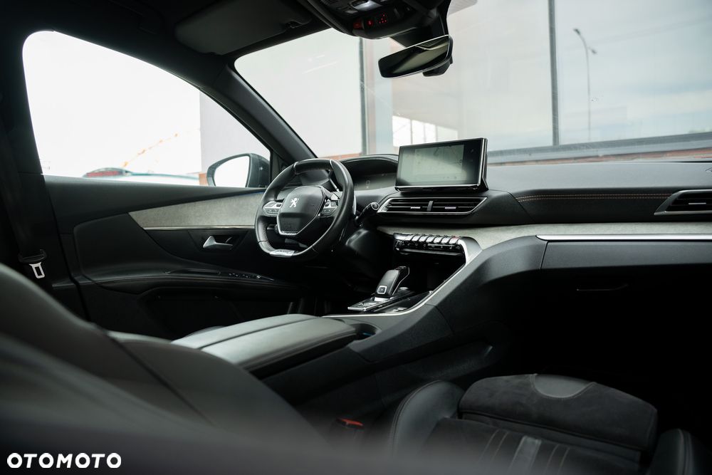 Peugeot 5008 1.6 PureTech GT Line S&S EAT8 - 29
