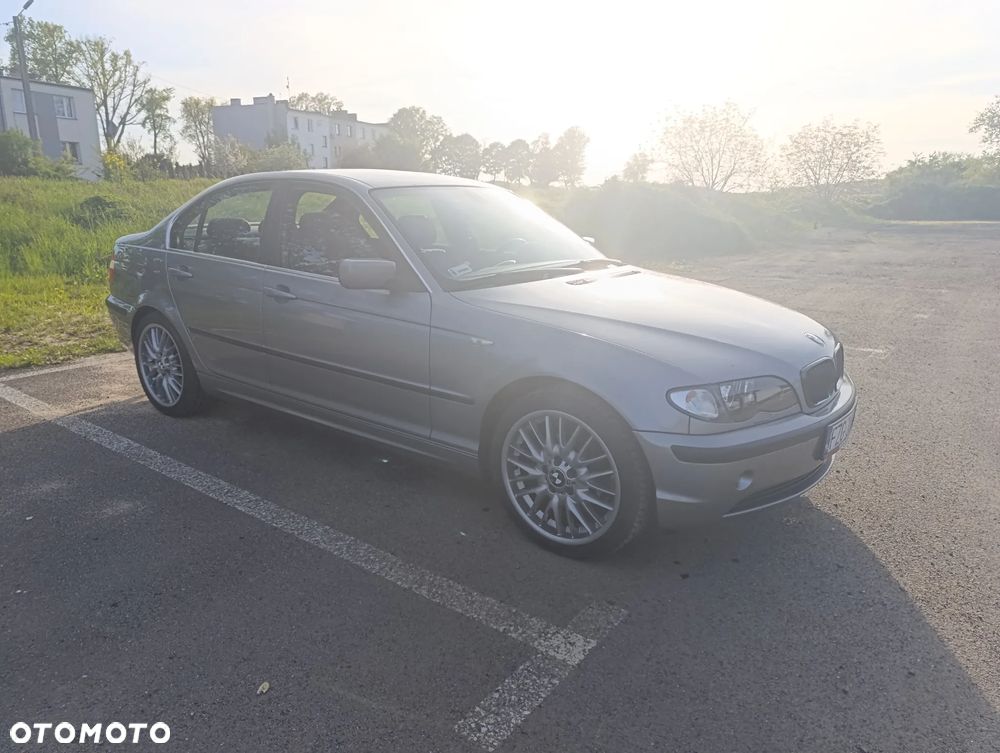 BMW Seria 3 318i - 14
