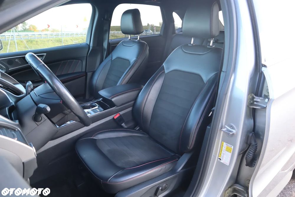 Ford Edge 2.0 EcoBlue Bi-Turbo 4x4 ST-LINE - 27