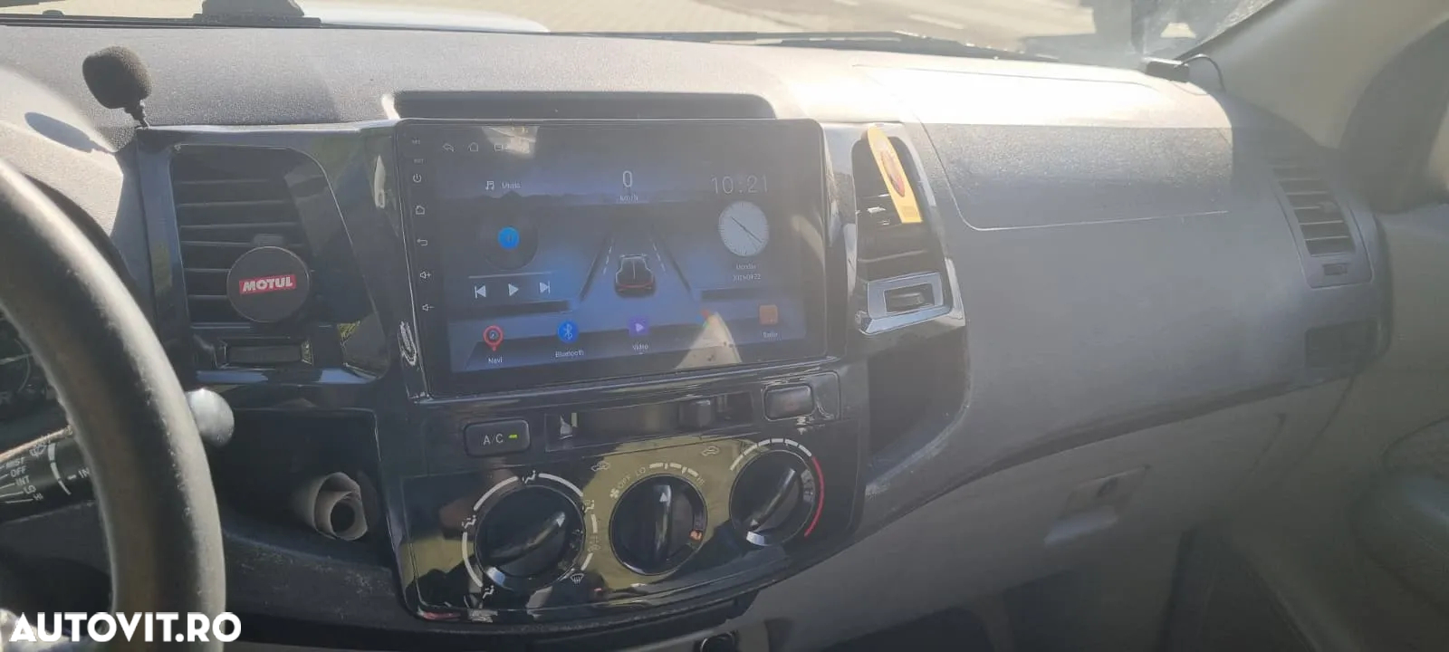 Toyota Hilux 4x4 Double Cab - 7