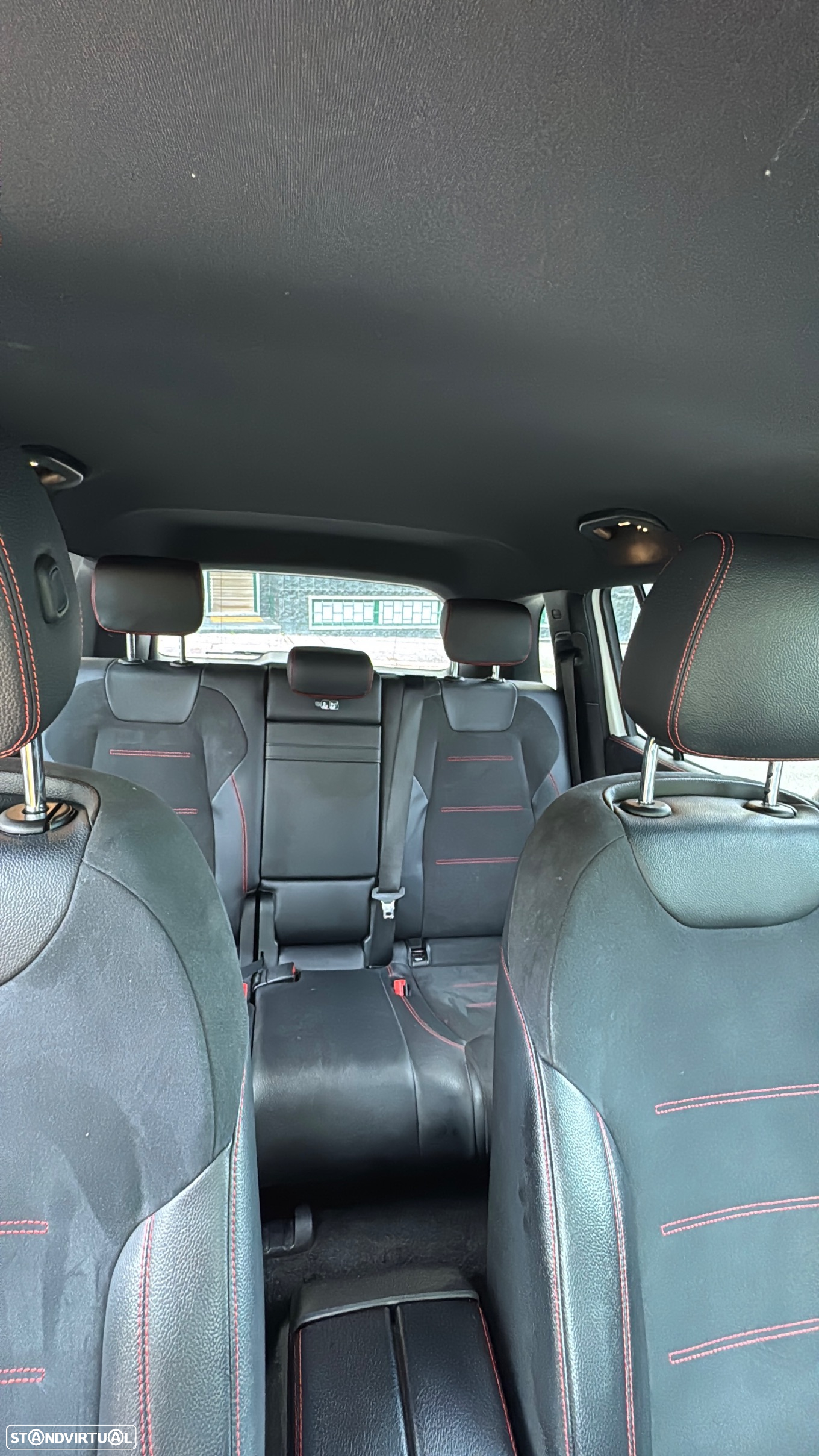 Mercedes-Benz GLB 200 4Matic 8G-DCT AMG Line - 9