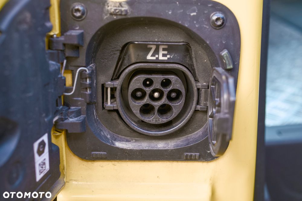 Renault E-Master - 28